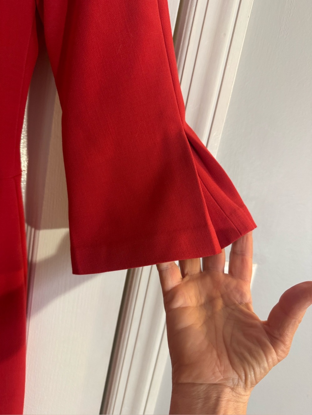 Black Halo Red Adrienne Sheath Dress 3/4 Sleeve Size 10 - Picture 4 of 15